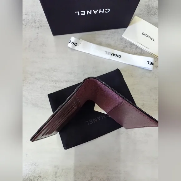 CHANEL Black Quilted Credit Card Holder - Picture 6 of 9